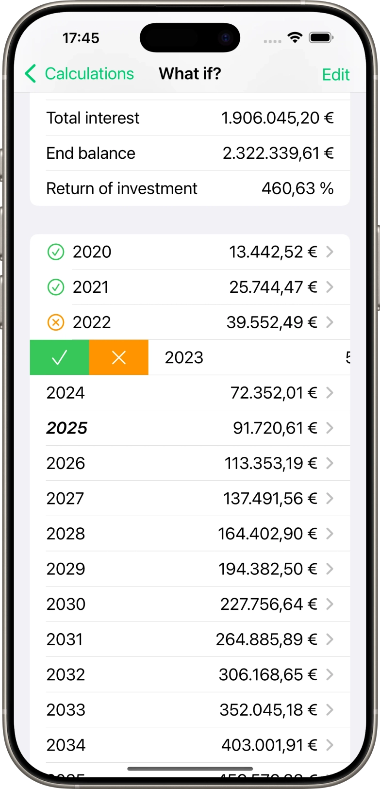 Screenshot of iphone app showing the list of years and the possibility to assign a status to them